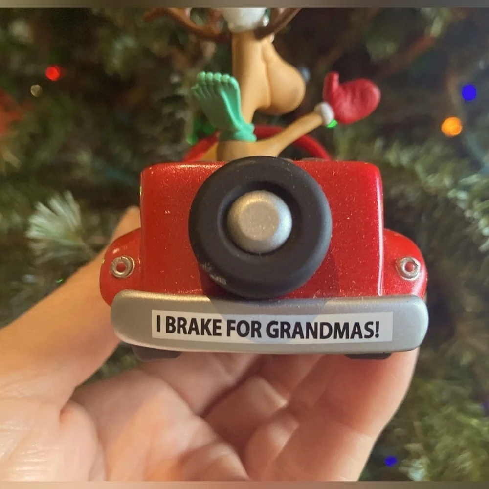 Vintage 2009 Hallmark reindeer Christmas ornament- I Brake for Grandmas